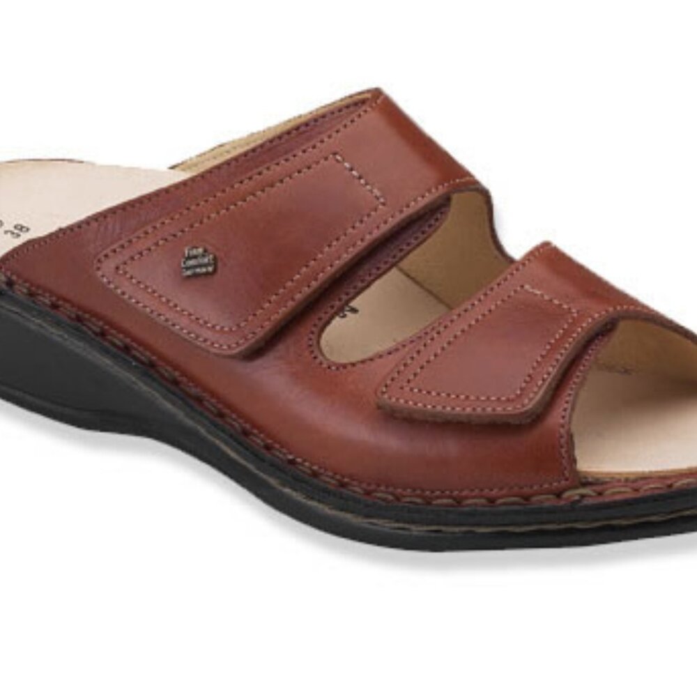 Finn Comfort Jamaica Sandal in 38 Country Brandy